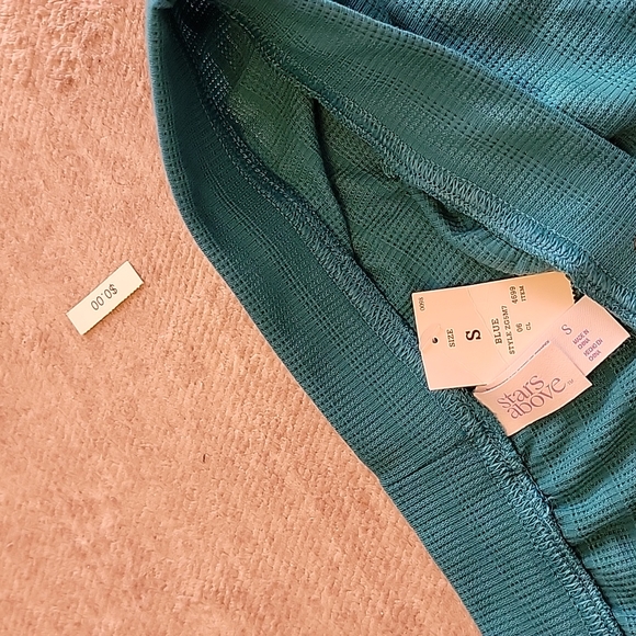 Stars above Blue green shirt and shorts set - Picture 1 of 7